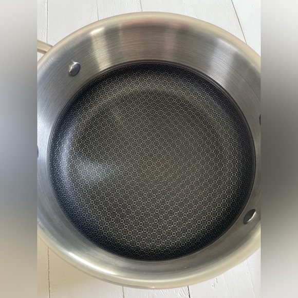 NEW David Burke 3 Quart Casserole Pot With Lid Stainless Steel Geo Clad 500F - Picture 8 of 12